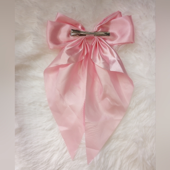Chic Pastel Pink Large Satin Hair Bow Clip Accessory - Picture 5 of 6
